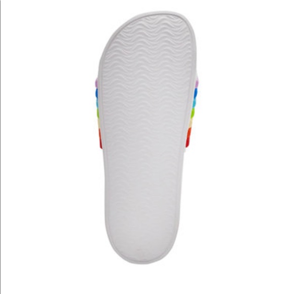 Juicy Couture Womens Wynnie Womens Slides, Size 6M White Rainbow. NEW IN BOX!! - Picture 2 of 6